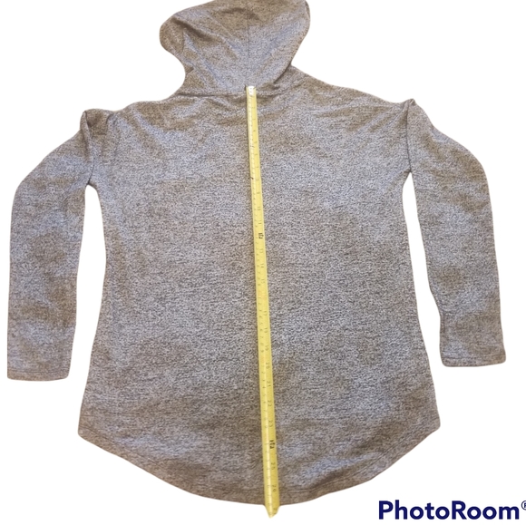 Twik exclusivité simons . hood for women very soft fabric comfortable . - Picture 3 of 13